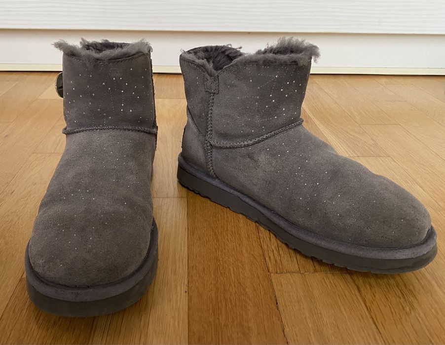Обувки UGG