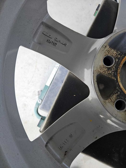 Jante Audi A3,A4b8,b9,A6,VW Passat,Golf,Caddy,SKODA Superb,SEAT Exeo