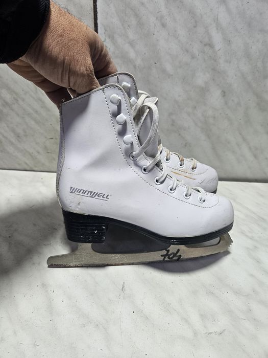 Patine 704 gheata patinaj artistic Winnwell  marime  31  (20,5  cm)