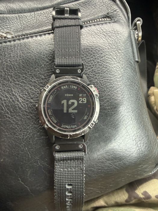 Продам часы смарт гармин