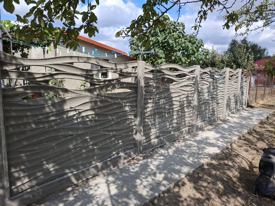 Producem. gard de  beton Și Confecții metalice