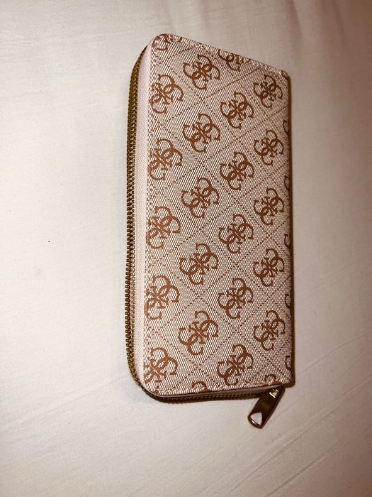 Pirtofel Guess - nou