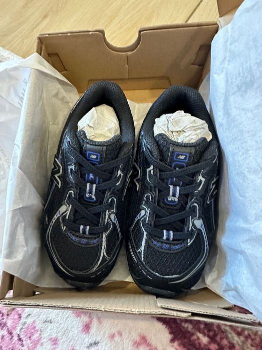 New Balance €45 детски маратонки