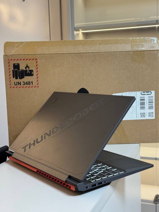 Thunderobot i5/12, SSD 512GB, RTX4060