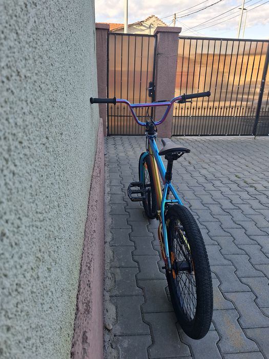 Bicicleta BMX , roti 20