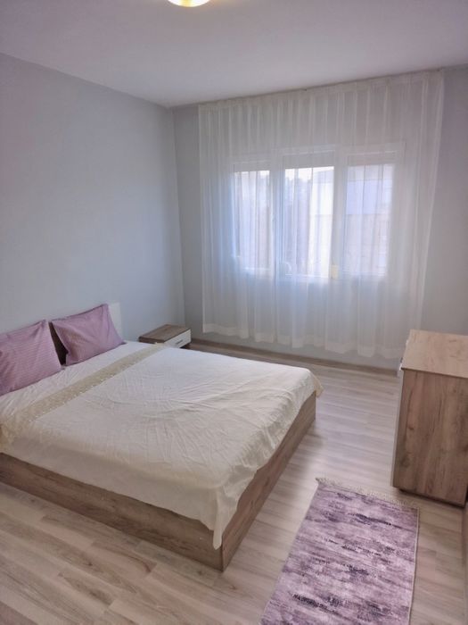 Дава се под наем Тристаен апартамент в Пловдив, Кючук Париж - 100 кв.м за 428.91 € - Снимка #1