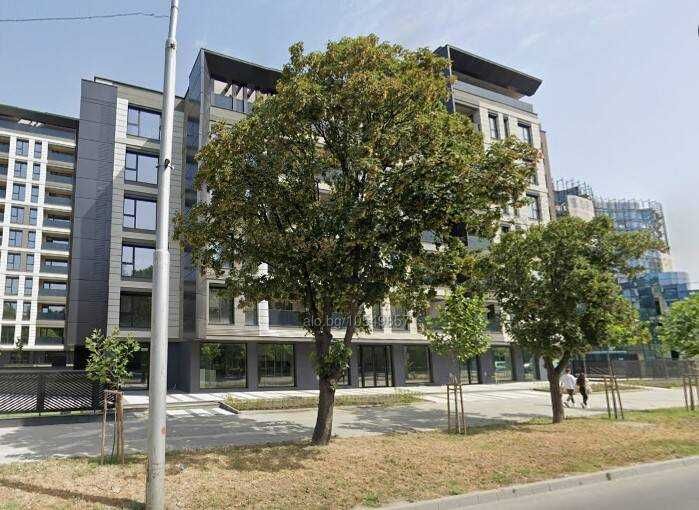 Дава се под наем Двустаен апартамент в Пловдив, Център - 80 кв.м за 612 € - Снимка #13