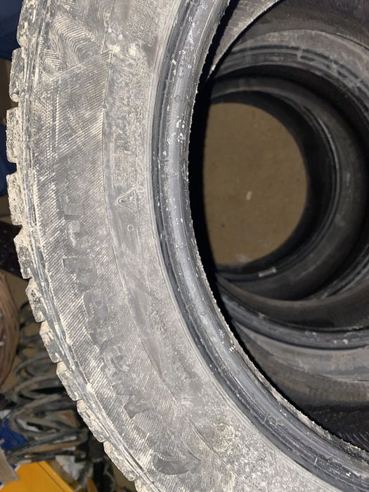 Продам шины Matador 215/55/17