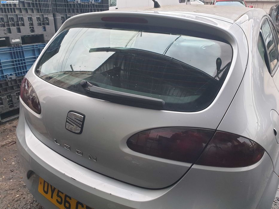 Haion Hayon Capota Portbagaj Dezechipat Seat Leon 1P Non Facelift Hatchback 2005 - 2009 Culoare LS7Y [K3333]