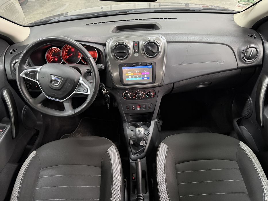 Dacia Sandero Stepway, Automată, Facelift