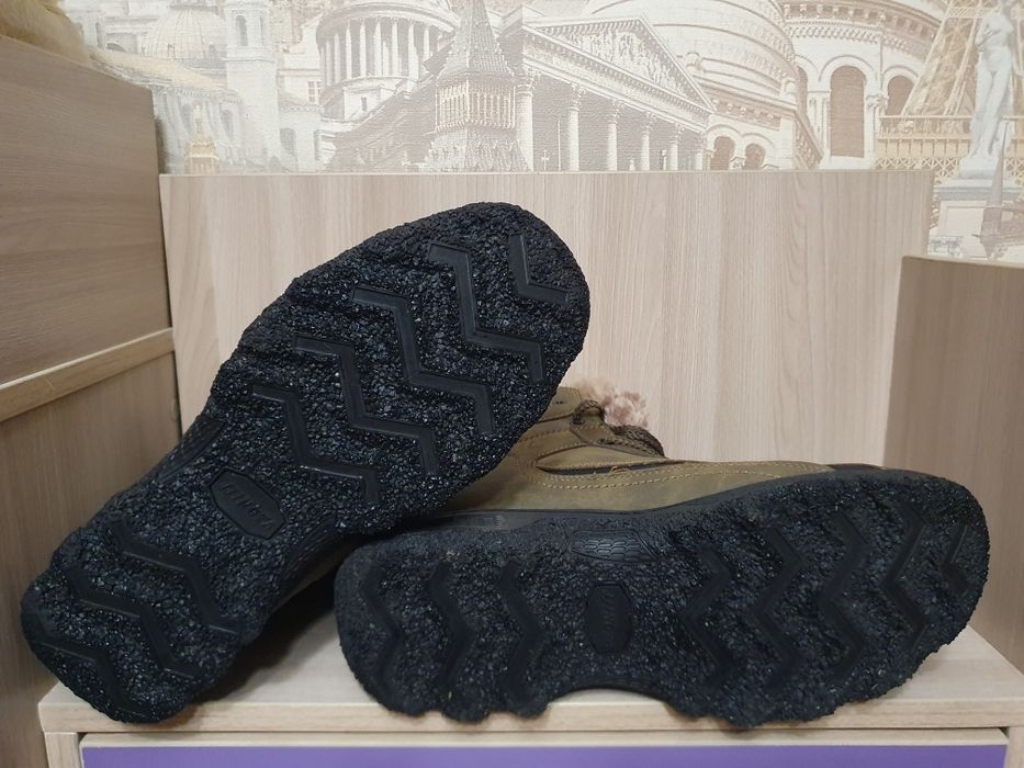 Зимние очень тёплые ботинки