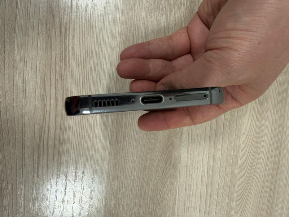 Продам samsung s23