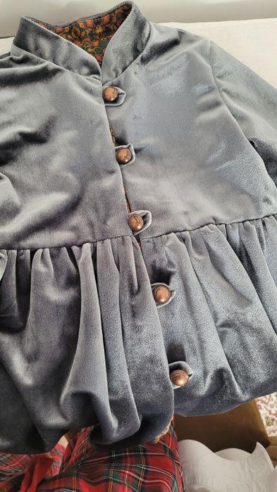 Шапан қыз балаға