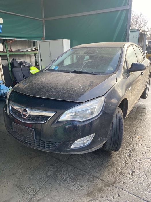 Опел астра J 1.7D !!!