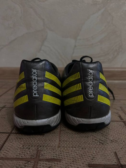 Оригинальные Сороконожки Adidas Predator Absolado размер 42-43