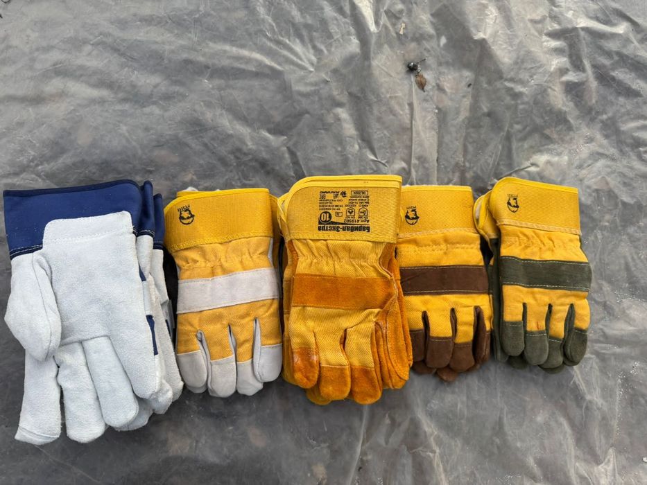 Продаётся Перчатки зимние и летние Новые