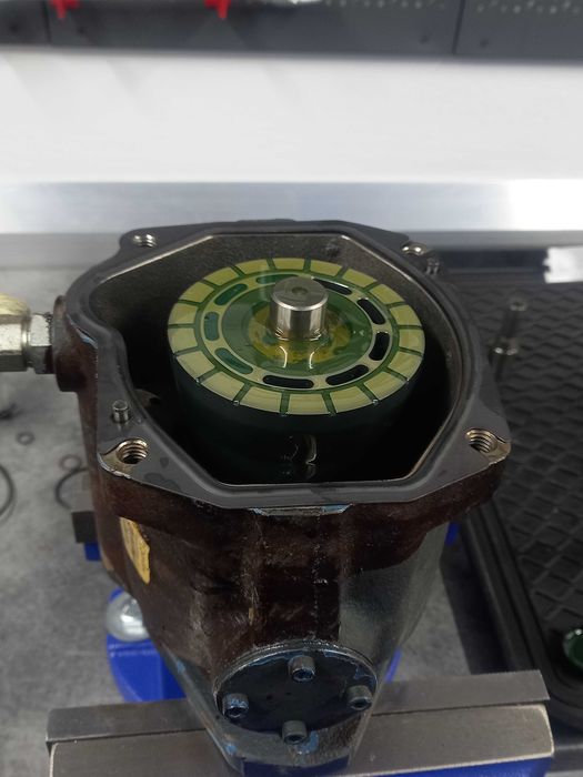 Reparatii Pompe Hidraulice