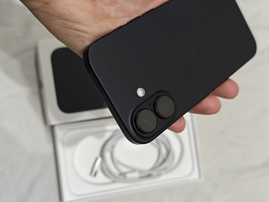 iPhone 16 256Gb без ремонта