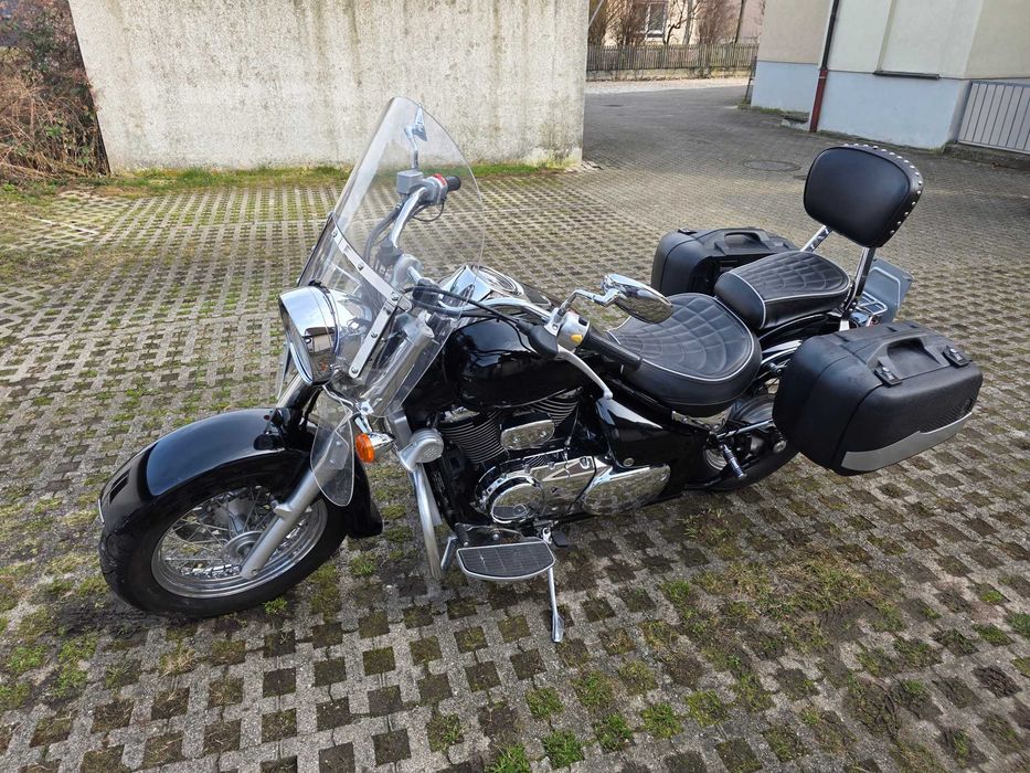 Motocicleta Suzuki VL 800