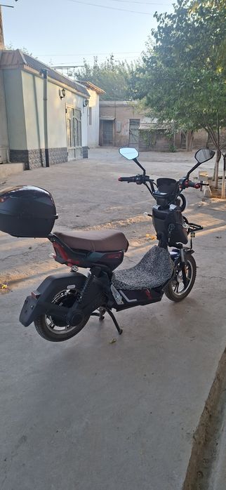 Skuter Bonvi redlayn