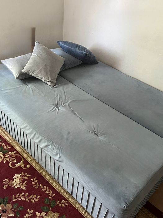 Диван сатылады 30
