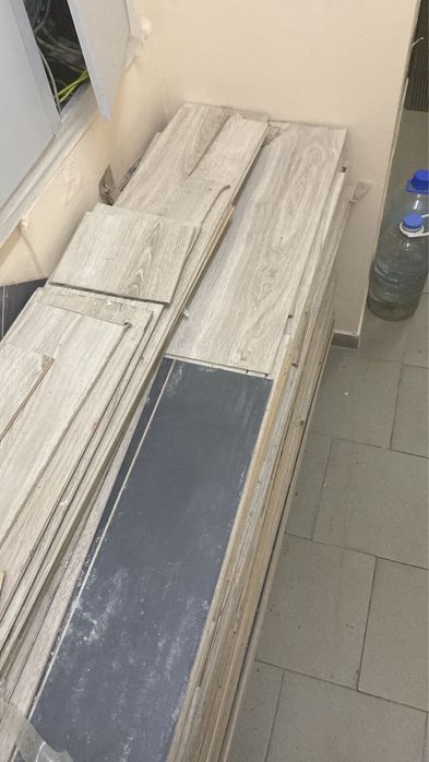 Ламинат б/у 67 кв.м