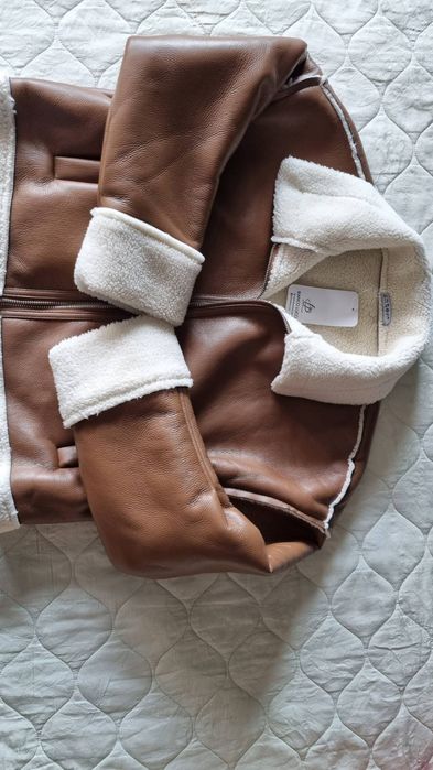 Кафяво кожено яке