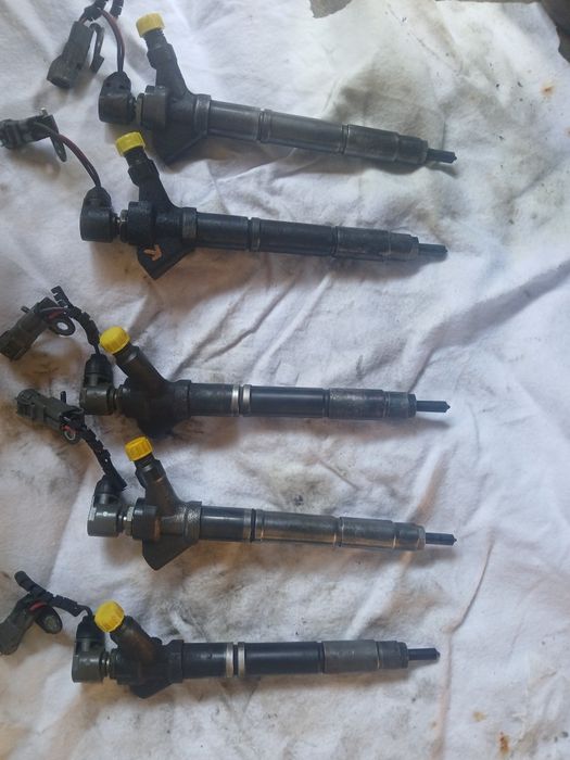 Оригинални Дюзи за Тойота, Рав4 ,Лексус 2.2 Д-Кат 177кс