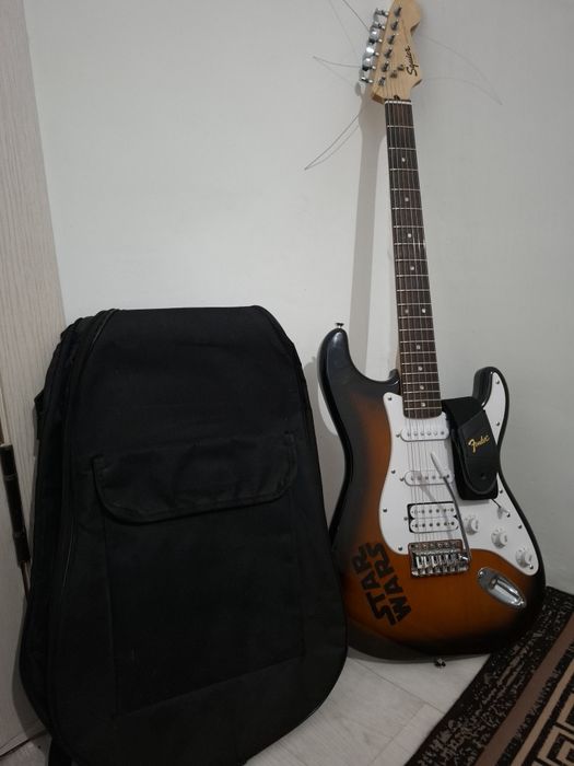 Продам гитару squier stratocaster by fender.