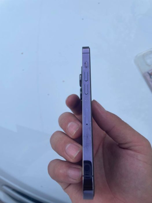 Iphone 14 pro kar dok bor