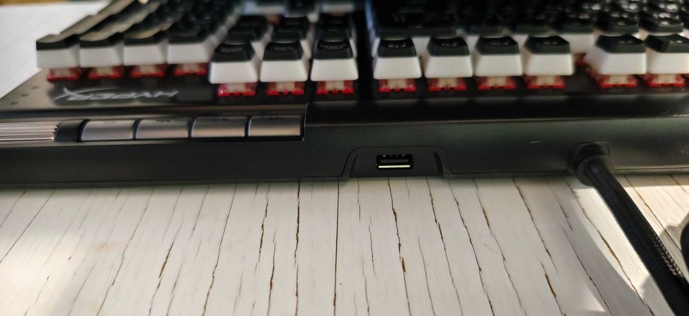 Игровая механика HyperX Alloy Elite 2 (Pudding Keycaps)