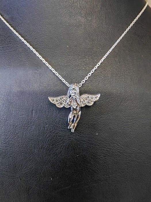 Колие с ангелче, сребърно колие с малък ангел, колие за подарък