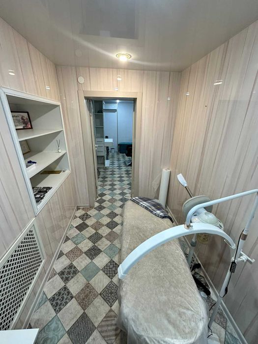 В продаже Салон красоты Мызы 13