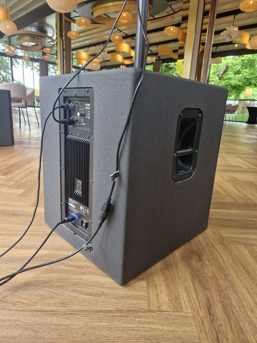 Basi Yamaha 18" DSR 118W - Subwoofer - 2 buc