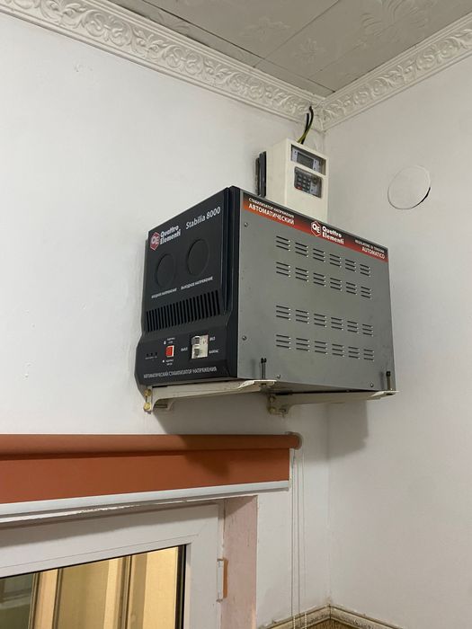 Стабилизатор напряжение