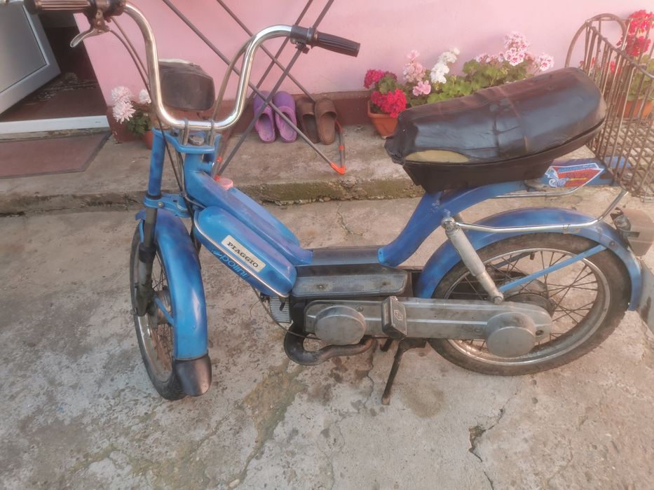 Piaggio Bravo cu carte RAR