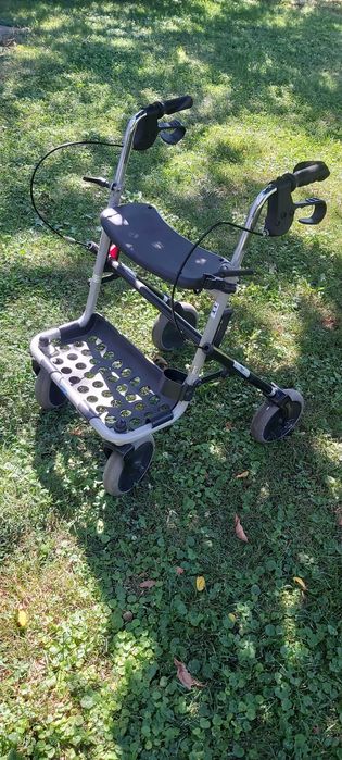 Rolator pliabil cu 4 roti / Cadru de mers