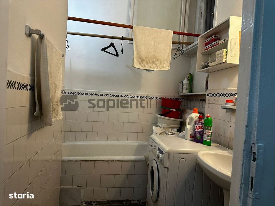 Apartament la casa cu 4 camere si acces auto, ultracentral
