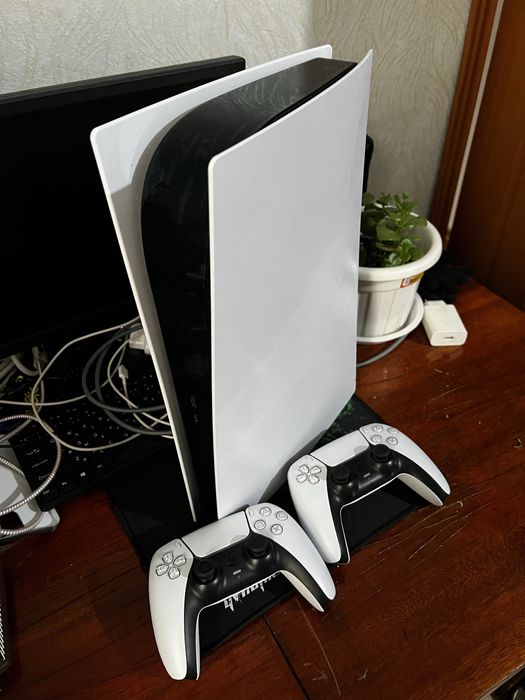 Продаю Playstation 5