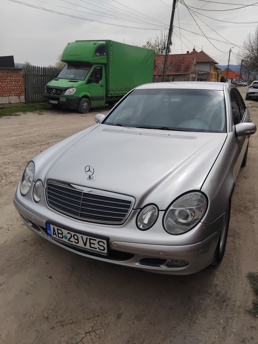 Mercedes Benz E 220