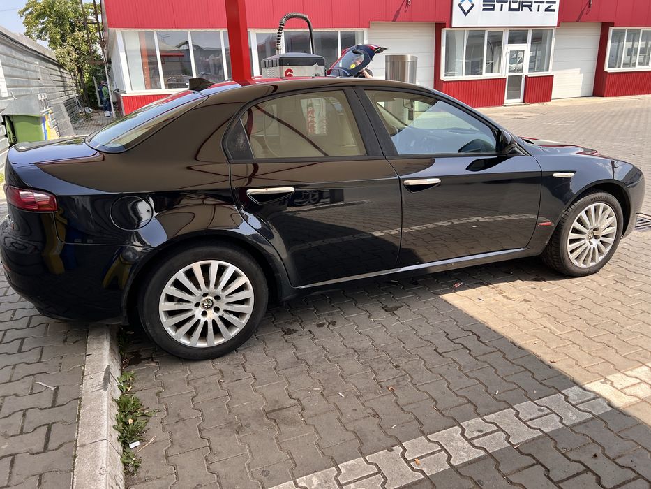 Vand/schimb Alfa Romeo 159 1,9jts