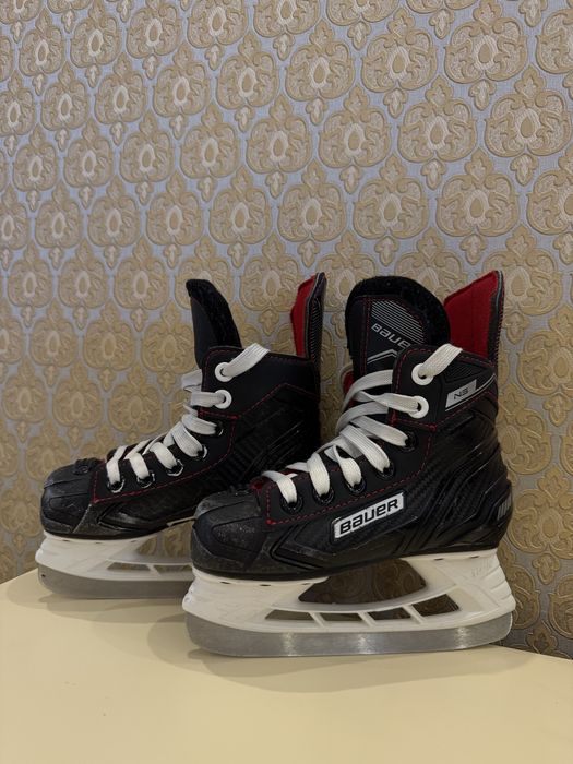 Детские коньки хоккейные