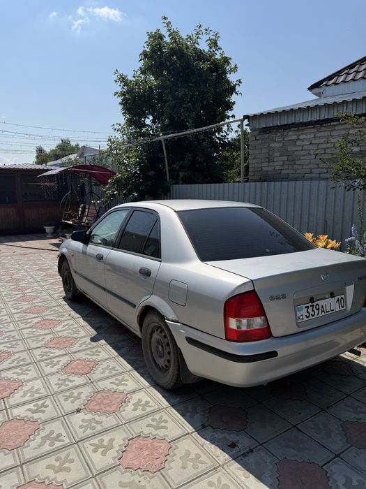 Продам Мазду 323