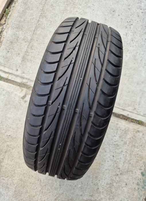 O bucată 205/185 65/55 R15 vară - una Goodyear Semperit Continental
