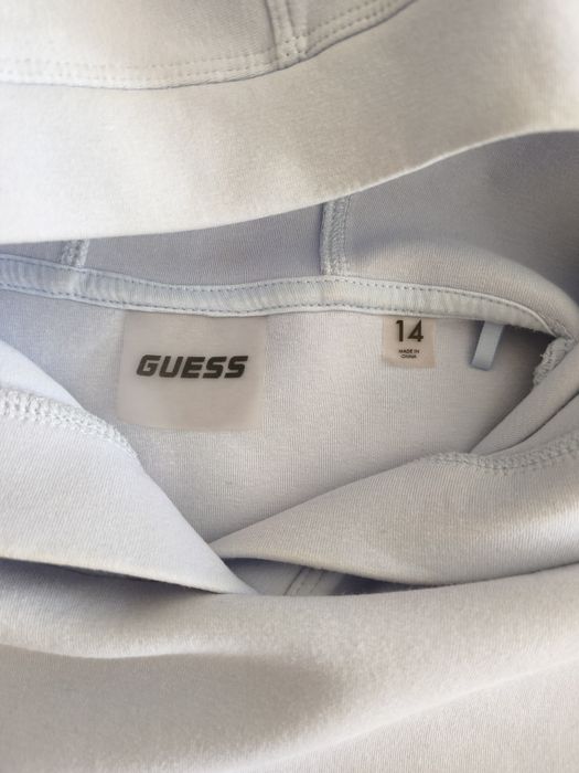 Оригинален суичър GUESS