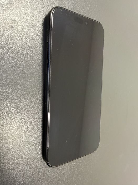 Iphone 16 pro max. Neverlock, 90% bateria. Cititi anuntul.