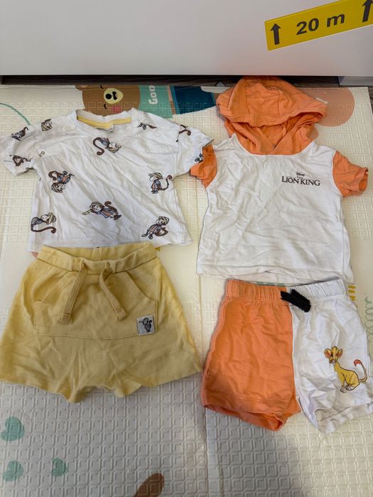 Разпродажба на летни дрехи за момченца