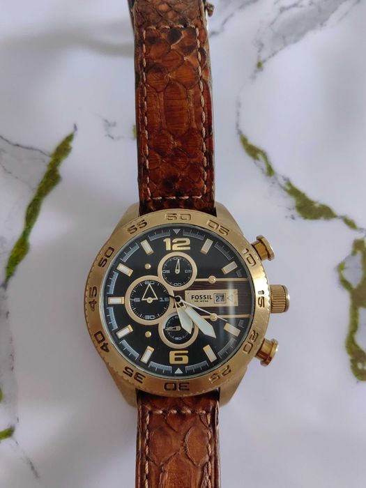 Продам часы Fossil