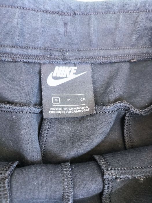 Nike Tech Fleece S размер