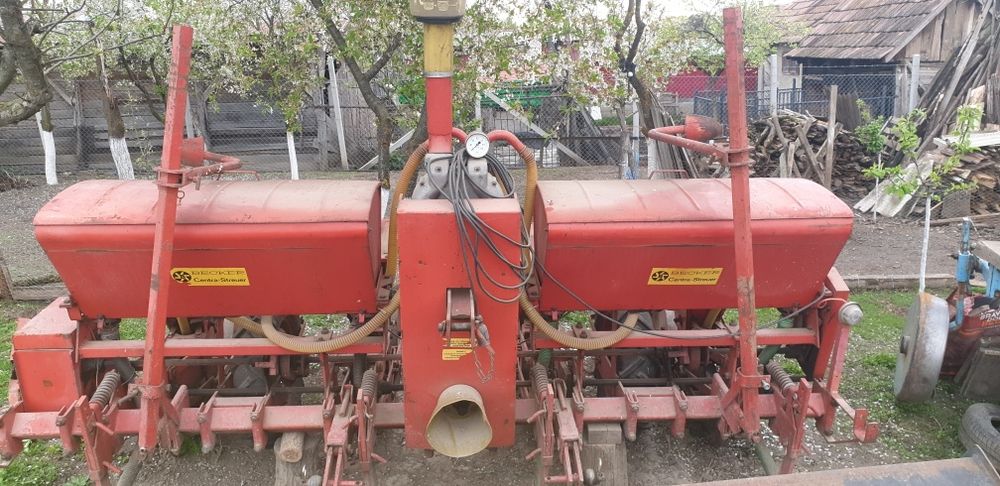 Semanatoare porumb 4 rânduri